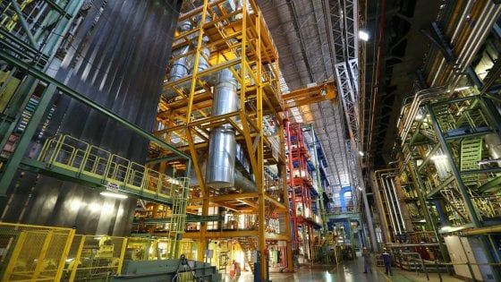 Ilva di Taranto, ArcelorMittal punta a scuola e sanità e investe fino a un milione all'anno