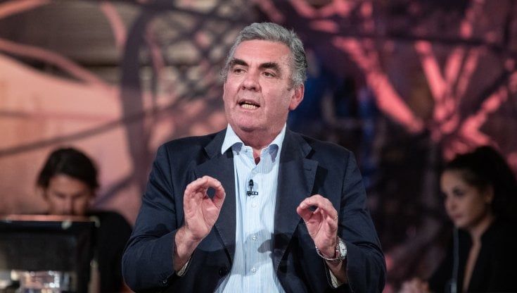 Sergio Abrignani: “Contro le quarte dosi a rilento serve ricordare che il Covid uccide ancora”