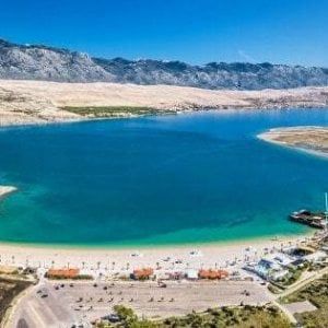 Coronavirus, nel Salernitano 2 ragazzi positivi dopo viaggi in Croazia e Grecia