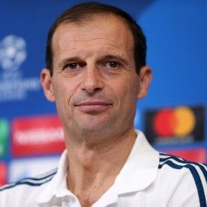 "Stili di vita corretti per combattere il cancro". Massimiliano Allegri dà il buon esempio ai ragazzi