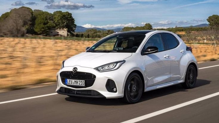 Mazda2 Hybrid, come cambia la giapponese dai consumi record