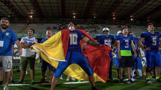 Football americano: gli Sharks Palermo vincono a Cesena, campioni d'Italia