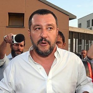 Vicenza, Salvini: "Immigrato ammalato in fuga, così torna la tubercolosi". Ma la prefettura: "Nessun rischio"