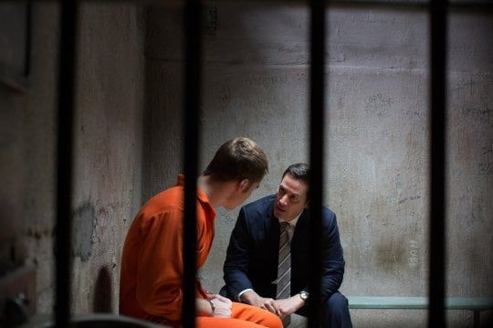 'Una doppia verità', torbido e disturbante come un vero giallo