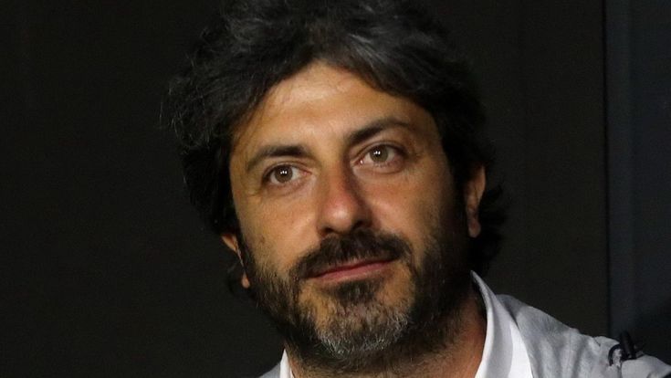 Fico e l'incubo sconfitta: "Se la Sicilia non ci vota continua la mangiatoia" 