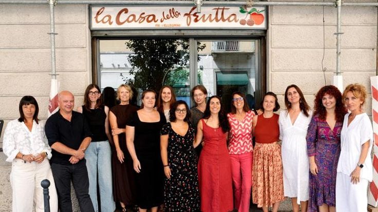 Libri al posto di frutta e verdura, la scommessa in via San Vittore: un nuovo spazio per la cultura
