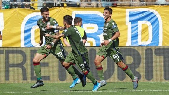 Parma-Cagliari 1-3, Ceppitelli e Simeone sbloccano i sardi