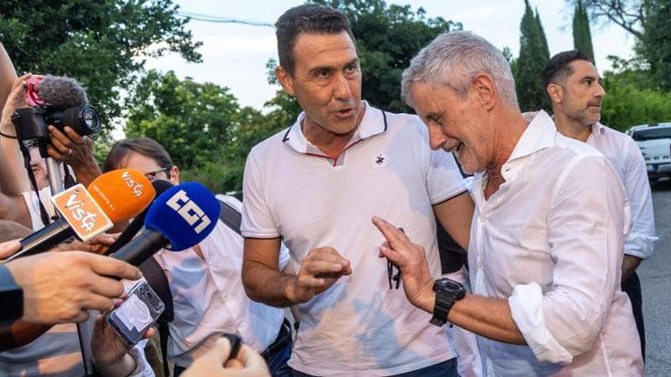 Omaggi ai Nar e a Putin: così Forza Nuova e gli alemanniani si sono presi il partito di Vannacci