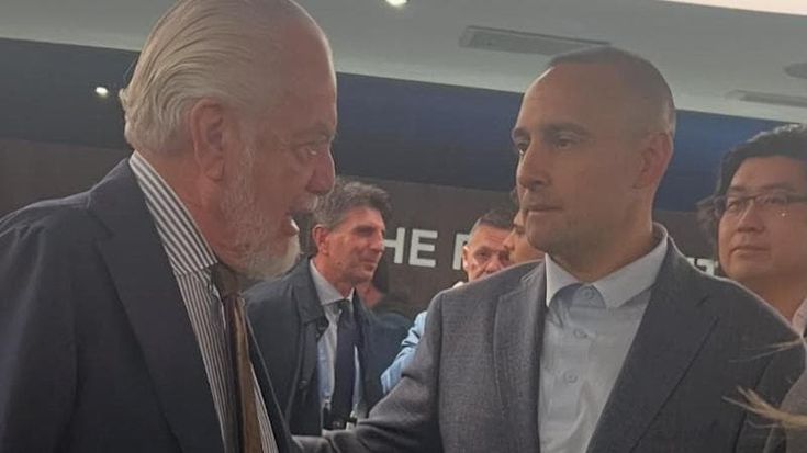 De Laurentiis sfida gli americani: il Napoli in vendita per 2 miliardi