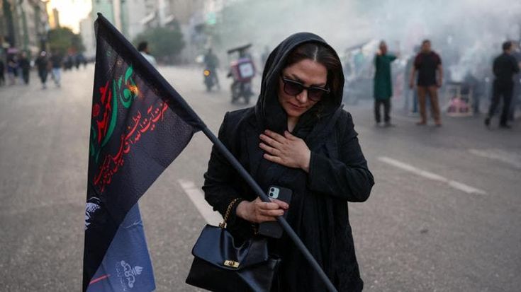 Lo storico: “Con Khamenei finisce la repubblica islamica, ora la società ha anticorpi democratici”