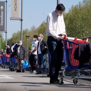 Coronavirus, Il giorno di Pasqua scioperano i lavoratori del commercio contro Cirio
