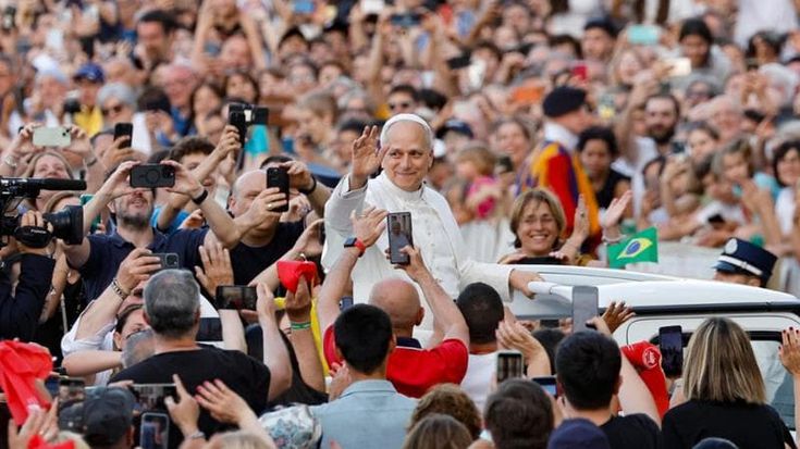 Il Papa ai Movimenti: “No a compromessi e sostenitori potenti”