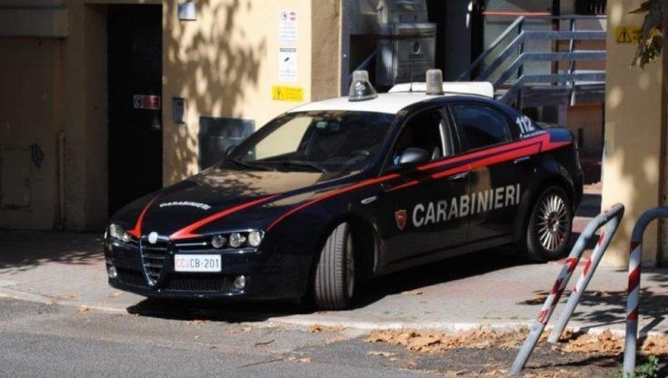 Accoltella la moglie e fugge. Scatta la caccia all'uomo nella campagne di Civitavecchia