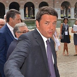 Renzi: "La Ue si salva con le idee, non con i limiti"