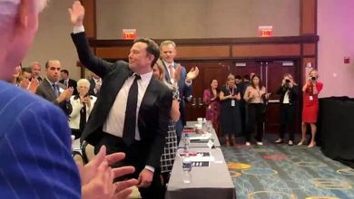 Musk al fianco di Trump a Washington: l'ovazione durante l’incontro con i deputati repubblicani