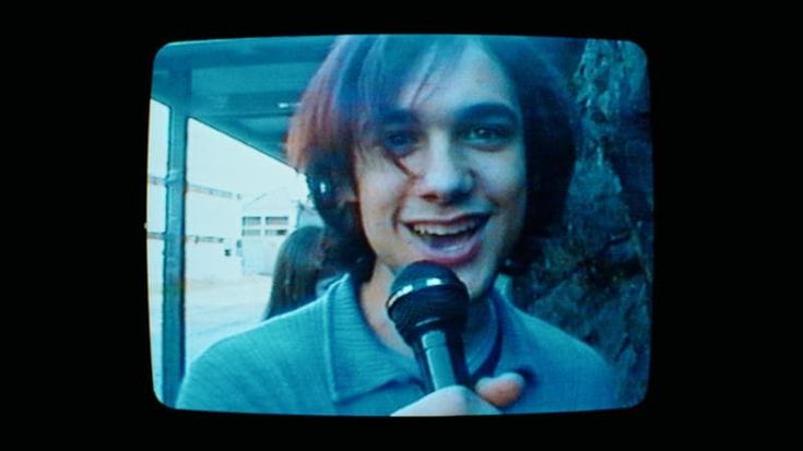 Cosmo: “Papà comunista e mamma culturista, l’album del successo che doveva essere l’ultimo. Mi racconto nel mio film”