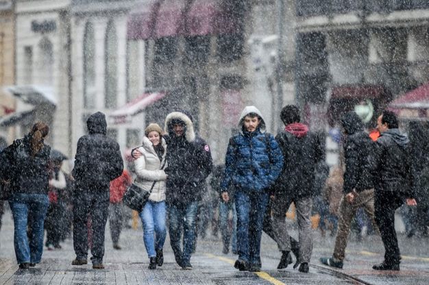 Neve in Messico, primavera a New York: le anomalie climatiche stravolgono l'inverno
