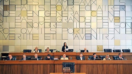 Regionali in Val d'Aosta, Lega favorita ma dopo la condanna torna alla ribalta "l'imperatore" Rollandin