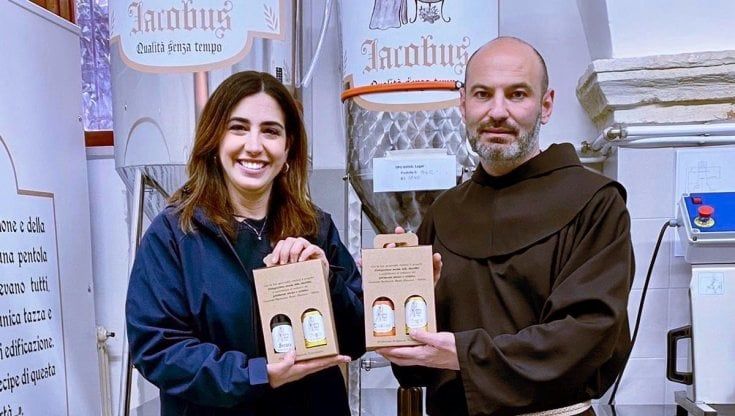 Nel Barese la birra si produce in convento: "Così diamo lavoro alle persone con disabilità e finanziamo il recupero di opere d'arte"