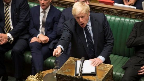 Boris Johnson: se la democrazia parlamentare batte l’uomo forte
