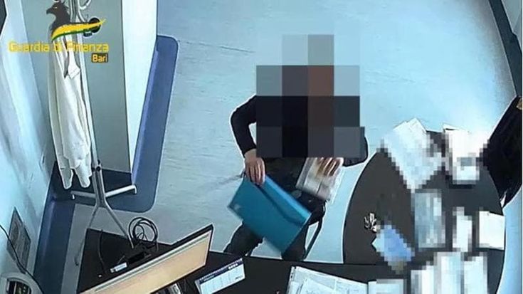 Tangenti Asl Bari, l’ex capo dell’Area tecnica pronto a parlare degli appalti finiti nell’inchiesta