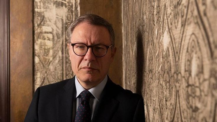 Floridi: “Pensano solo ai soldi, prima che sia troppo tardi regoliamo aziende e algoritmi”