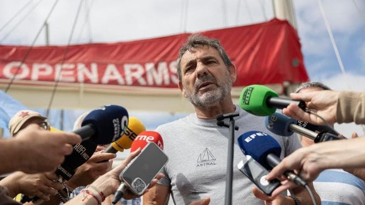 Open Arms torna nel Mediterraneo: “Il blocco navale dell’Italia non ci fermerà”