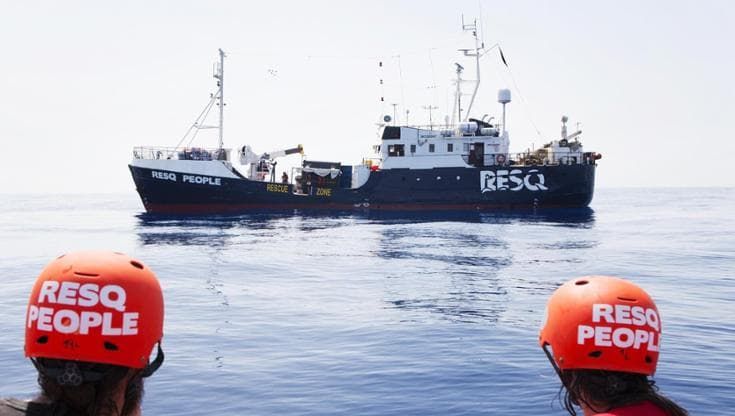 ResQ torna in azione nel Mediterraneo grazie a Tom: “Pronti a documentare e intervenire”