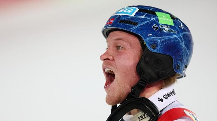 Sci, la Norvegia fa doppietta a Schladming: vince anche lo slalom con Haugan