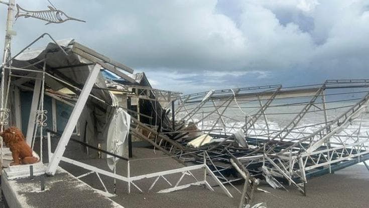 Il ciclone Harry spazza via “Da Nino”, lo storico ristorante di mare di Letojanni