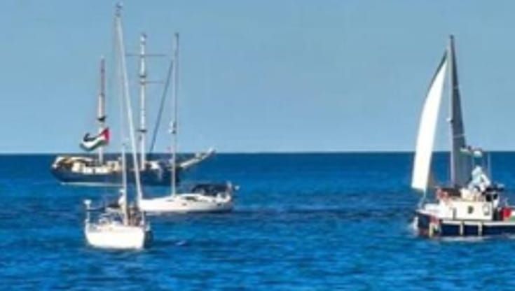 Flotilla, slitta ancora la partenza. “Aspettiamo le altre delegazioni, verso Gaza si naviga insieme”