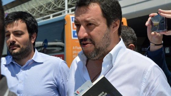 Lega nord, Matteo Salvini annulla il tour elettorale in Lombardia: vola a Roma per nuovi faccia a faccia sul governo