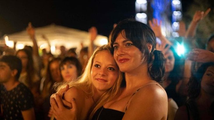 “Non credo alla colpevolezza di Sabrina”, “Ci sono tre gradi di giudizio”: il post di Selvaggia Lucarelli sulla serie Disney+ riaccende la polemica sull’omicidio di Sarah Scazzi