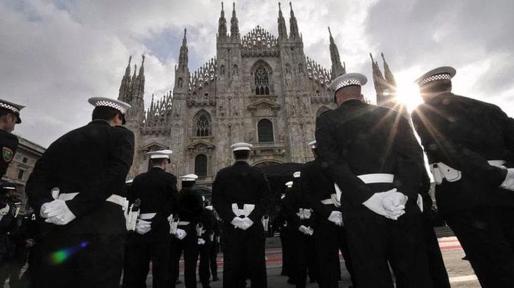 Il Comune di Milano blocca il taser per i vigili: troppi dubbi dopo sei mesi di test
