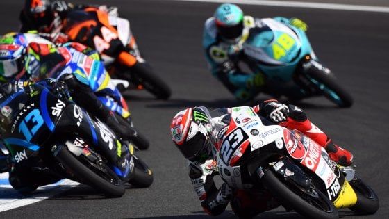 Moto 3, Jerez: Antonelli-Suzuki, doppietta nel nome di Simoncelli