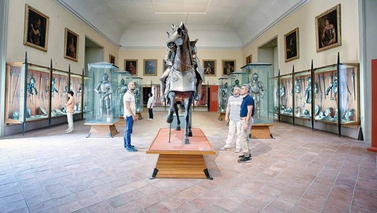 Capodimonte, apertura serale venerdì, con ingresso a 2 euro: riaperte l’Armeria Farnese e la Collezione De Ciccio