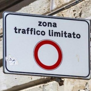 Caserta, " la zrl uccide il commercio": due giorni di protesta dei commercianti 