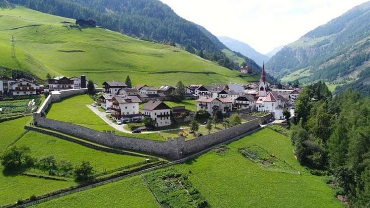 Pasqua, dieci destinazioni per godersi la primavera. E la tradizione