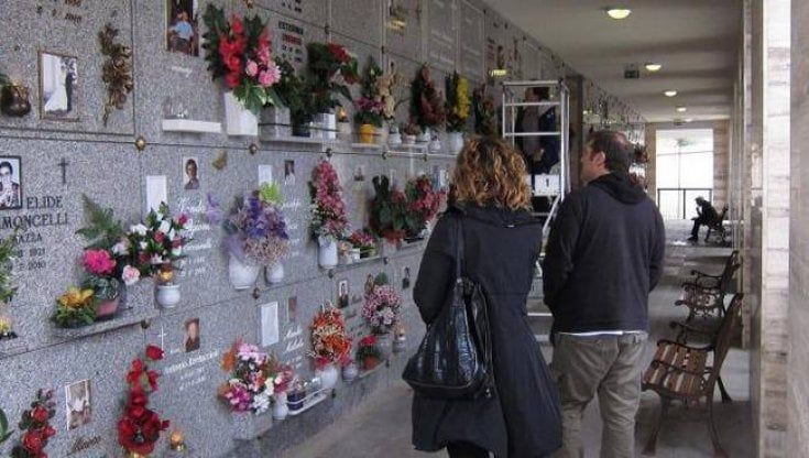Potenza, Covid non ferma la festa di Ognissanti: cimiteri aperti fino alle 17