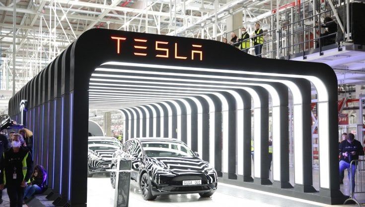 Tesla sbarca in Europa: aperta in Germania la prima fabbrica