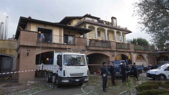Camaldoli, il villaggio è sequestrato e ora il proprietario chiede pure i danni 