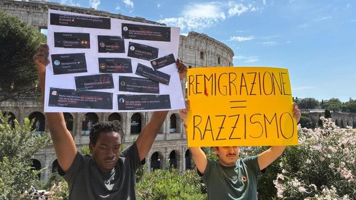 Remigrazione, sui social del movimento insulti agli studenti di seconda generazione: “Deportateli”