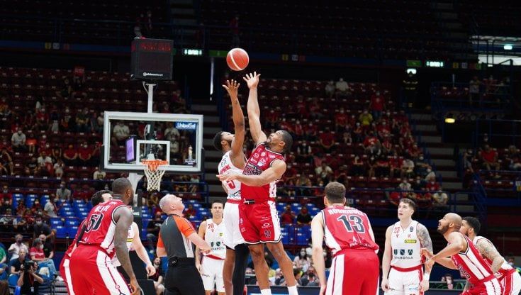 Basket: Virtus Bologna, Venezia e Milano vincono la prima dei playoff