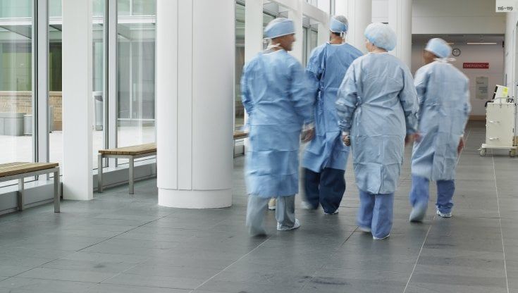 Covid, la Sicilia è zona bianca: non superato il 10 per cento dei posti delle terapie intensive