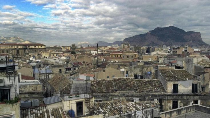La miniera degli affitti brevi a Palermo, un affare da 630 milioni. “Ma adesso servono regole”
