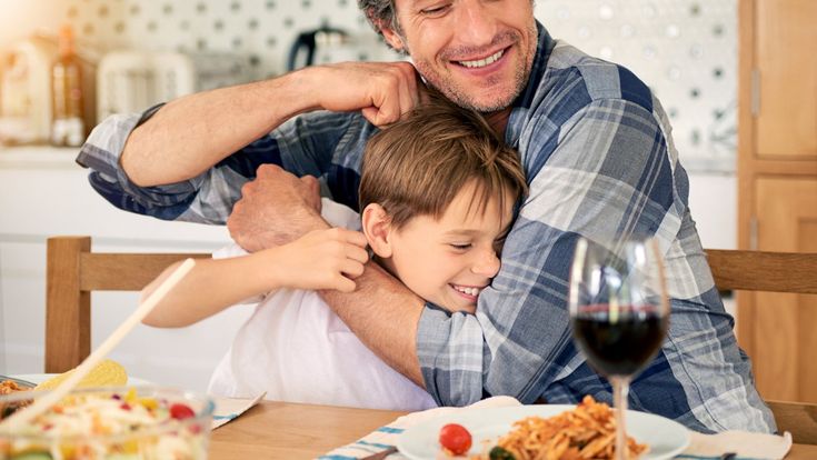 A rischio il congedo per i papà. "Ma così l'Italia torna indietro"