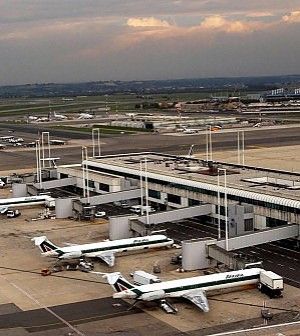 Fiumicino, pestarono un algerino<br />Un video incastra due finanzieri