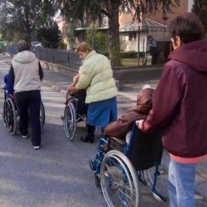 L&rsquo;ispettore del lavoro multa i volontari Auser: &ldquo;Rimborsi irregolari, paghino 800mila euro&rdquo;