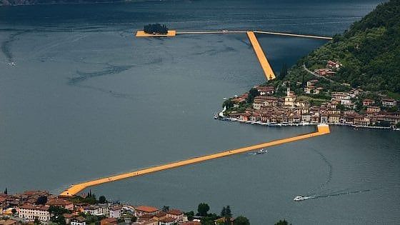 Grande successo sul Lago d’Iseo  dell’istallazione galleggiante