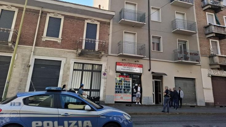 Dimentica le chiavi di casa e si arrampica per entrare, muore a 30 anni cadendo dal quarto piano